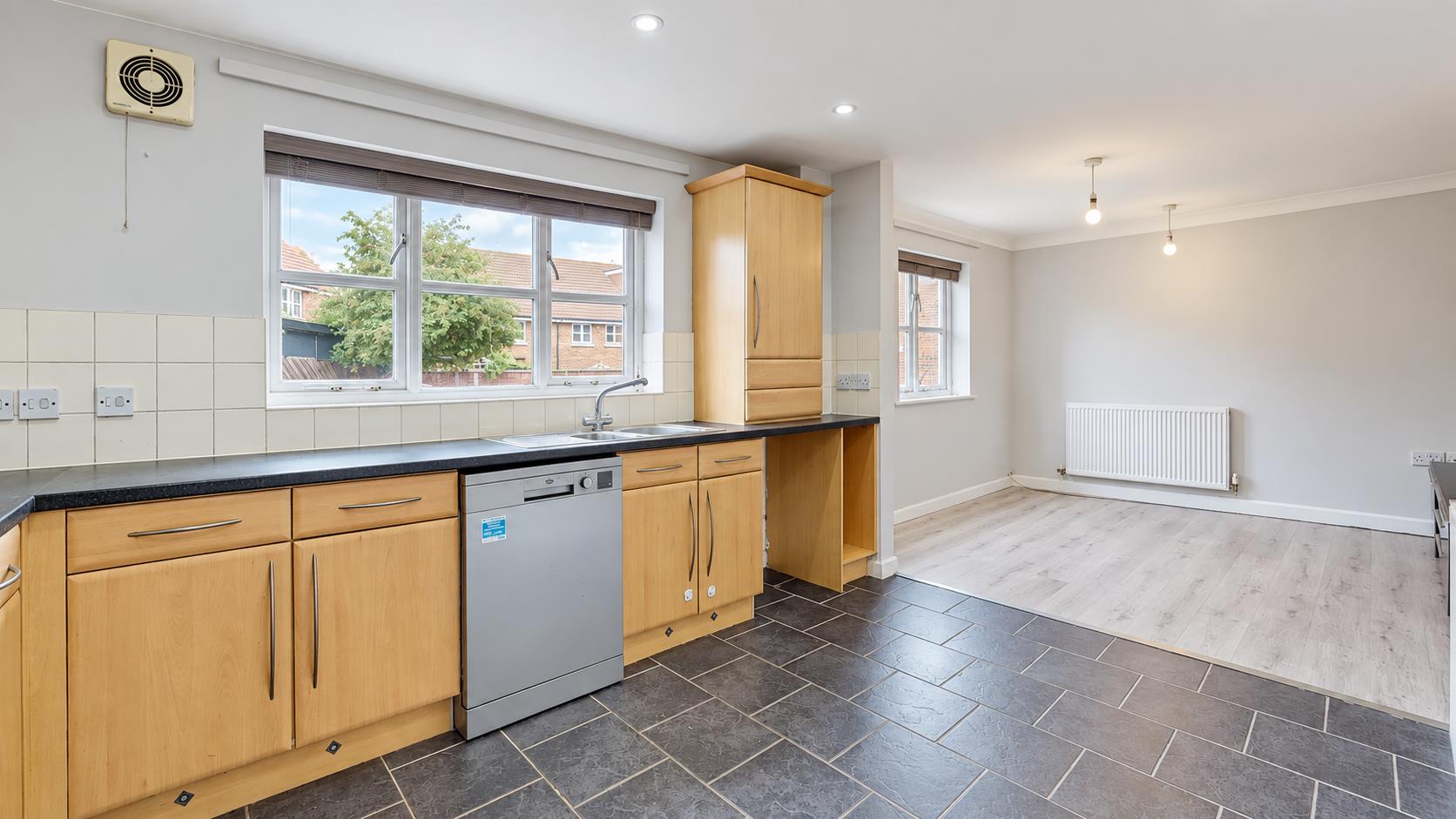 1 bed property in Otterburn Crescent, Milton Keynes